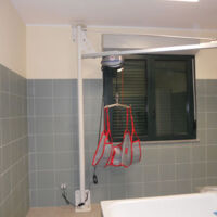 Wandmontierte Deckenschiene