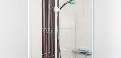 Winkelgriff für Dusche mit Brausehalter