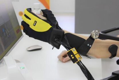 EsoGlove Pro